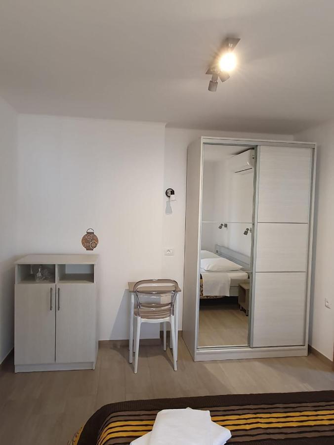 Apartman Mi Нерезине Екстер'єр фото