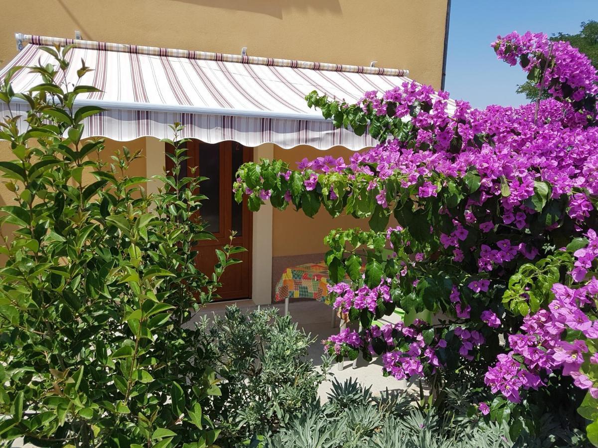 Apartman Mi Нерезине Екстер'єр фото